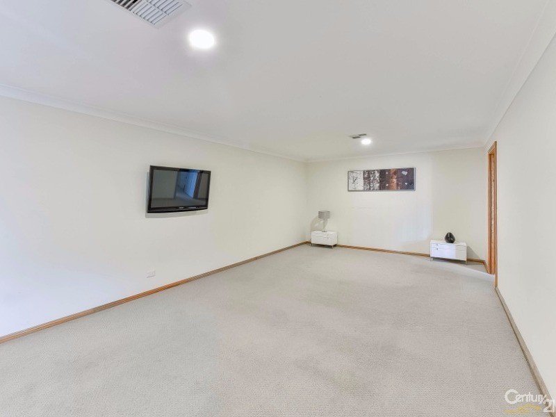 2 Fernleigh Place, Glen Alpine NSW 2560