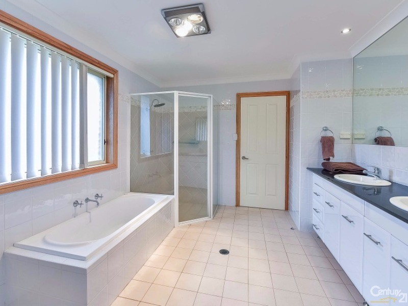 2 Fernleigh Place, Glen Alpine NSW 2560