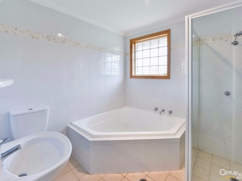 2 Fernleigh Place, Glen Alpine NSW 2560