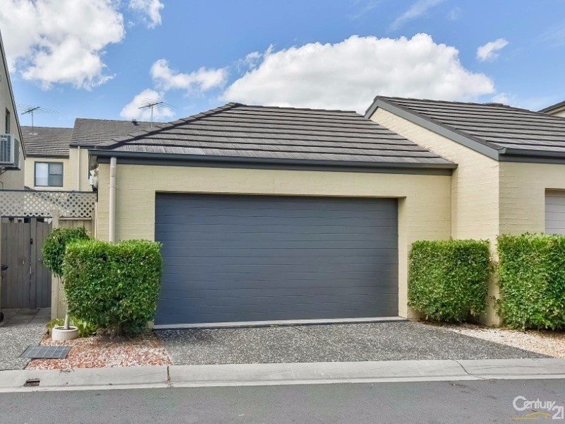 10 Centennial Drive, Campbelltown NSW 2560