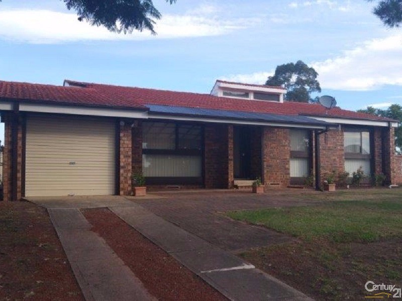 288 The Parkway, Bradbury NSW 2560
