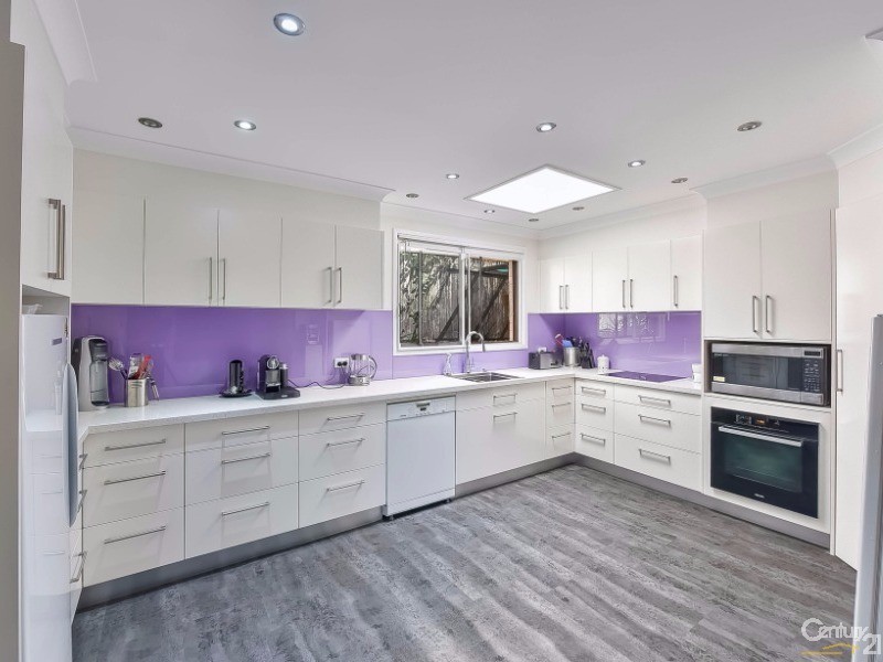 14 Dumfries Road, St Andrews NSW 2566