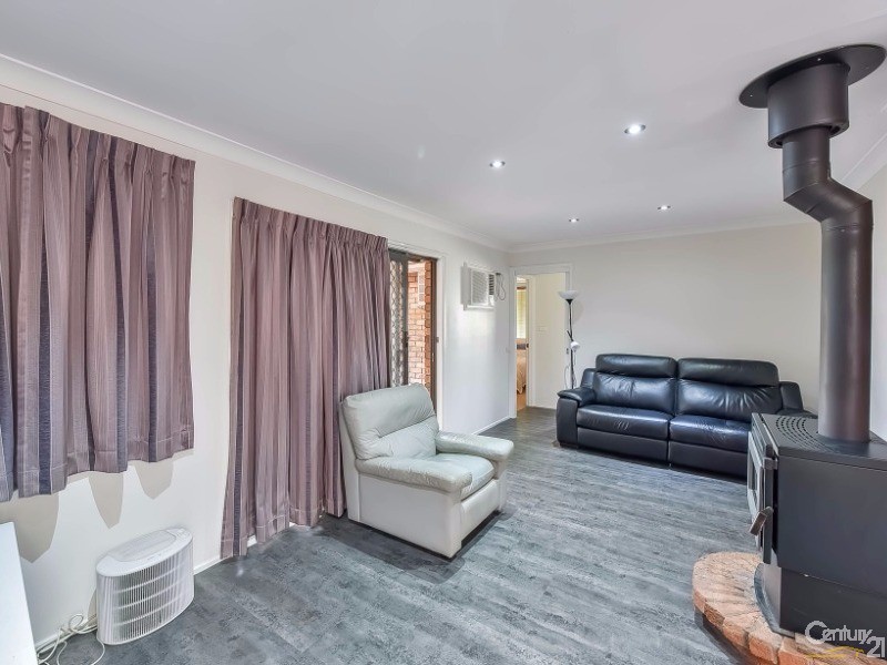 14 Dumfries Road, St Andrews NSW 2566