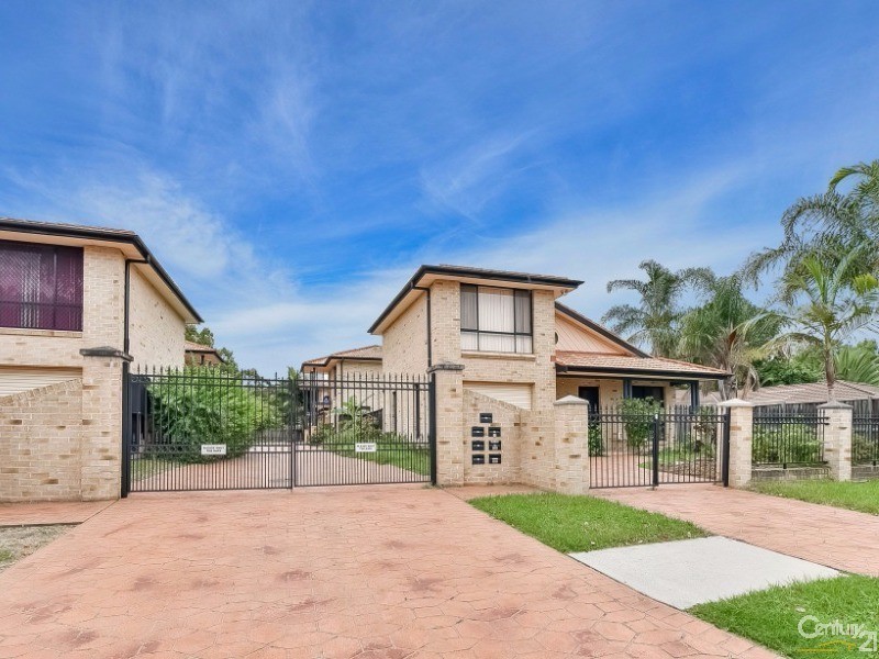 2/2 Cambridge Street, Ingleburn NSW 2565