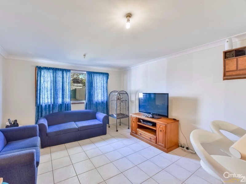 8 Kendall Street, Campbelltown NSW 2560