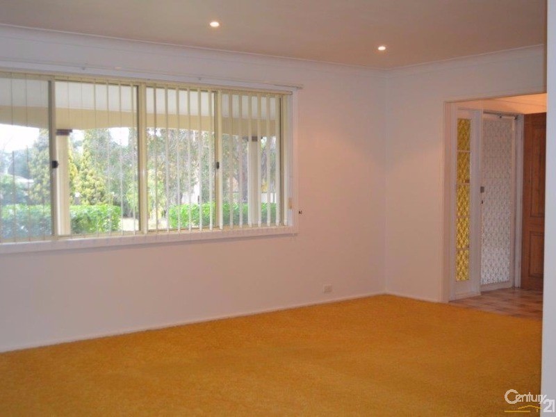 60 Wyangala Crescent, Leumeah NSW 2560