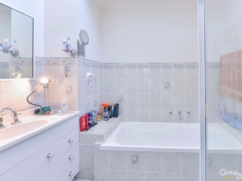 44 Fern Avenue, Bradbury NSW 2560