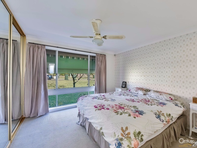 9 Trebbiano Place, Eschol Park NSW 2558