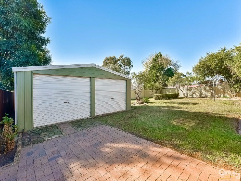 9 Trebbiano Place, Eschol Park NSW 2558