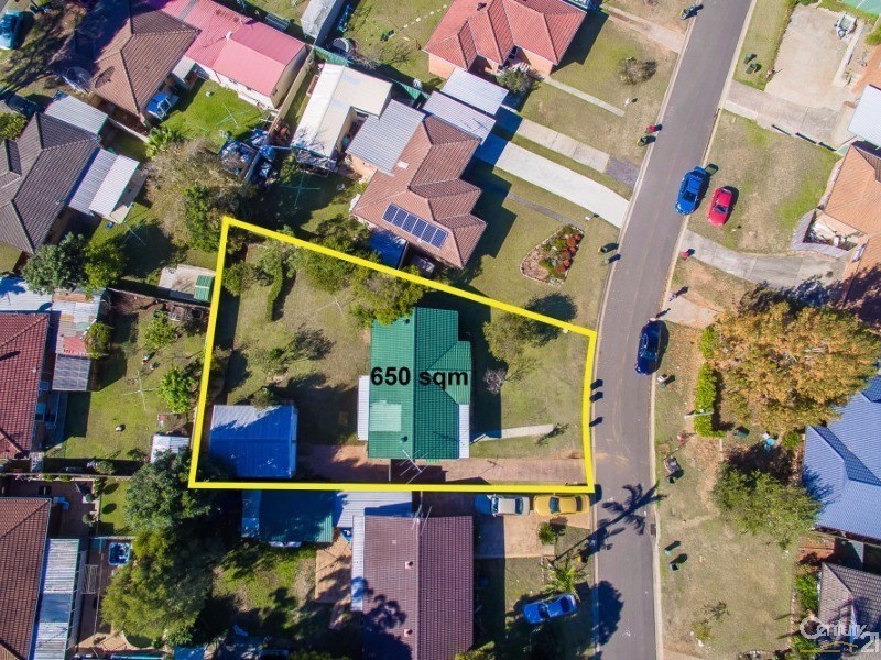 9 Trebbiano Place, Eschol Park NSW 2558