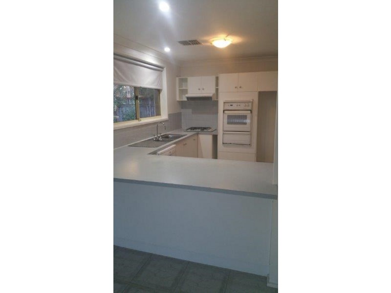 69 Mount Huon Circuit, Glen Alpine NSW 2560