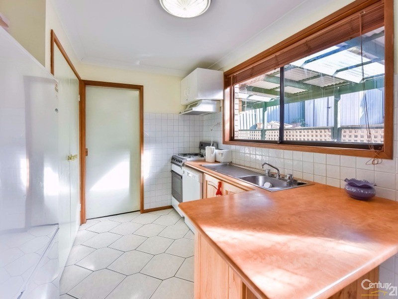 15 Copperfield Drive, Ambarvale NSW 2560