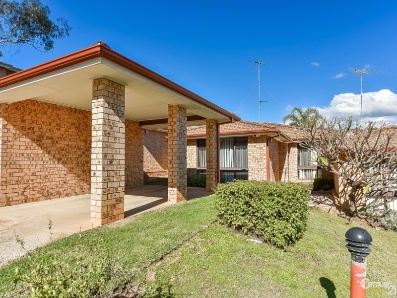 2/42 Leicester Street, Leumeah NSW 2560