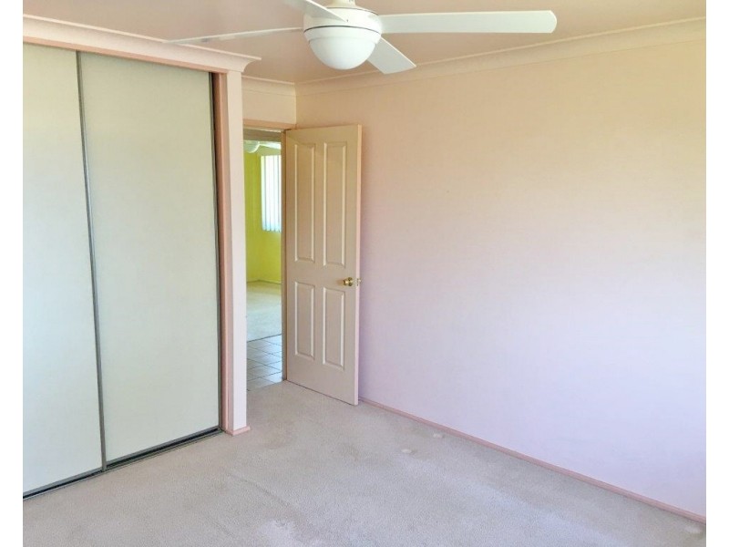 128 Wyangala Crescent, Leumeah NSW 2560