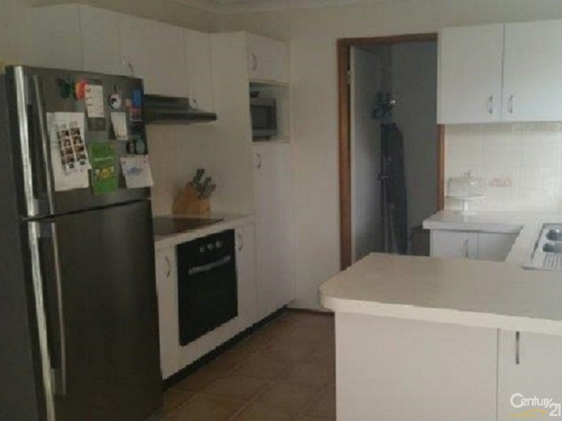 6/101 Hurricane Drive, Raby NSW 2566