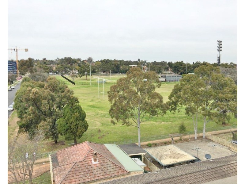 36/15-17 Warby Street, Campbelltown NSW 2560