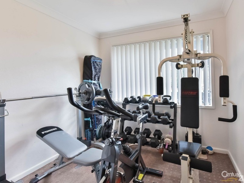 2 Karius Street, Glenfield NSW 2167