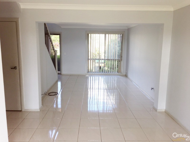 10 Kippax Avenue, Leumeah NSW 2560