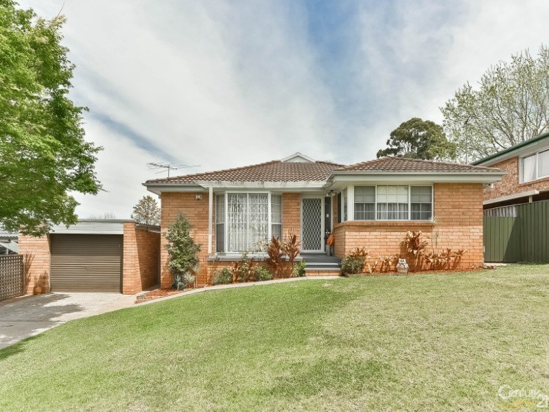 7 Stornoway Avenue, St Andrews NSW 2566