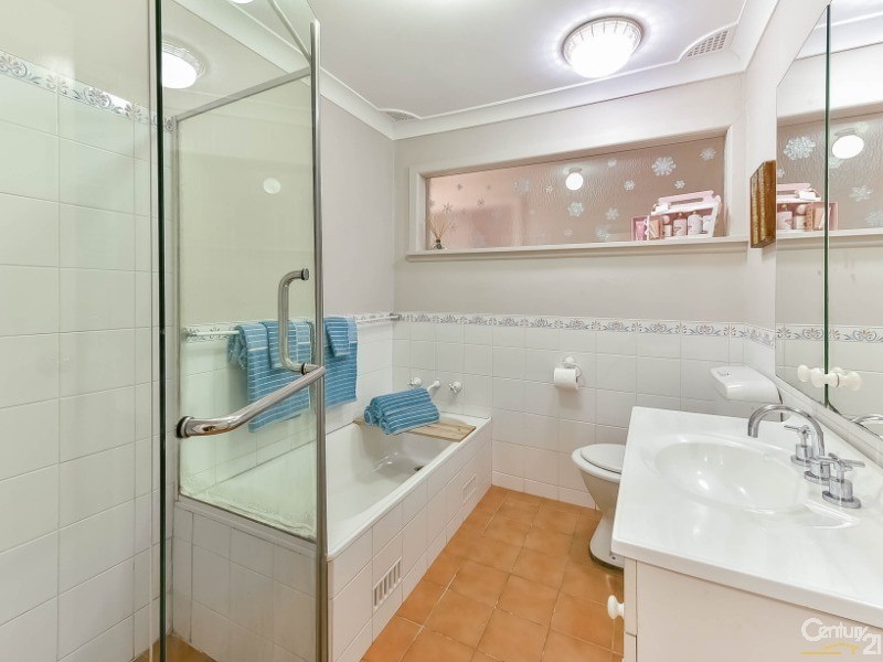 7 Stornoway Avenue, St Andrews NSW 2566