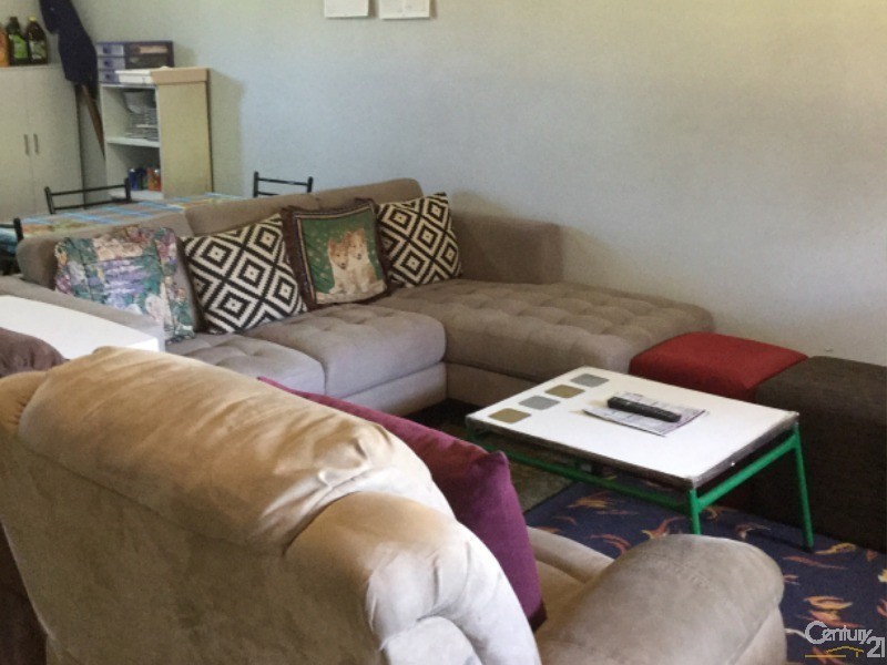 5/9-13 Surrey Street, Minto NSW 2566