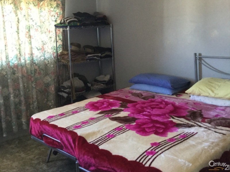 5/9-13 Surrey Street, Minto NSW 2566