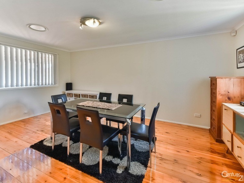 9 Cedar Avenue, Bradbury NSW 2560