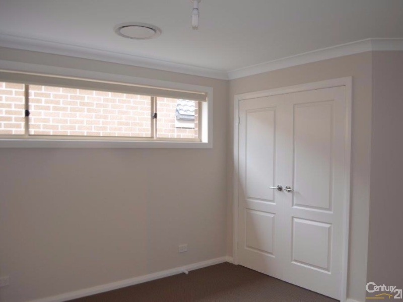 38 Bird Walton Avenue, Middleton Grange NSW 2171