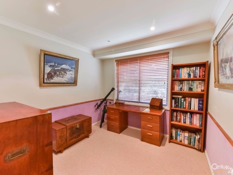 4 Drava Place, Kearns NSW 2558