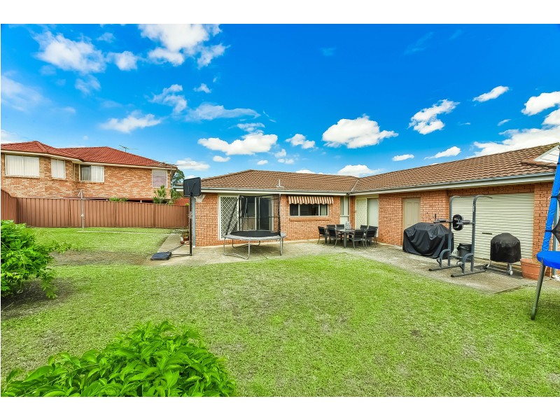 4 Chang Place, Kearns NSW 2558
