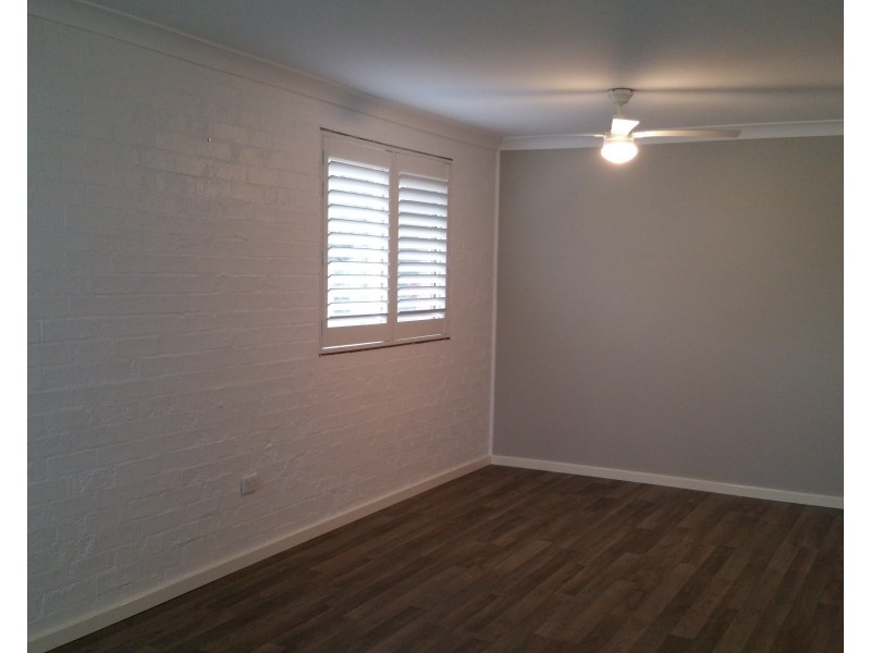 37B Frontignan Street, Eschol Park NSW 2558
