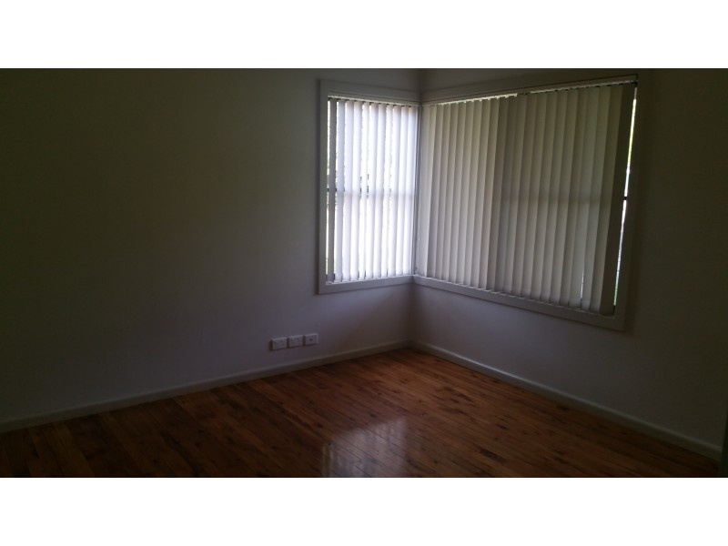 40 Farnsworth Avenue, Campbelltown NSW 2560