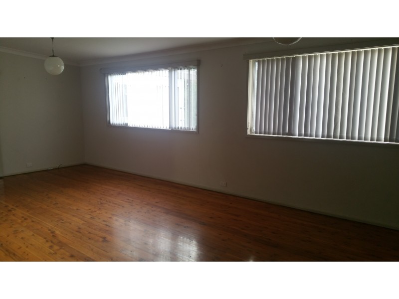 40 Farnsworth Avenue, Campbelltown NSW 2560