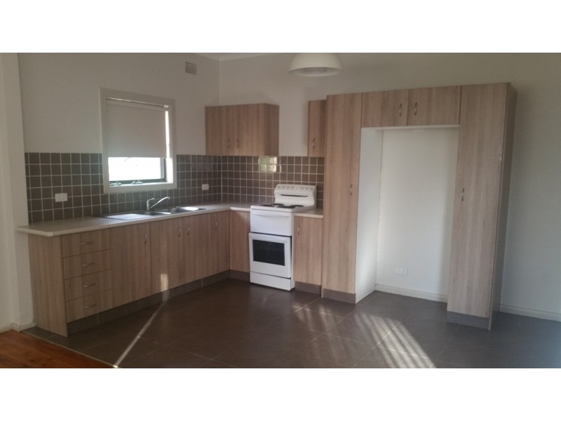 40 Farnsworth Avenue, Campbelltown NSW 2560