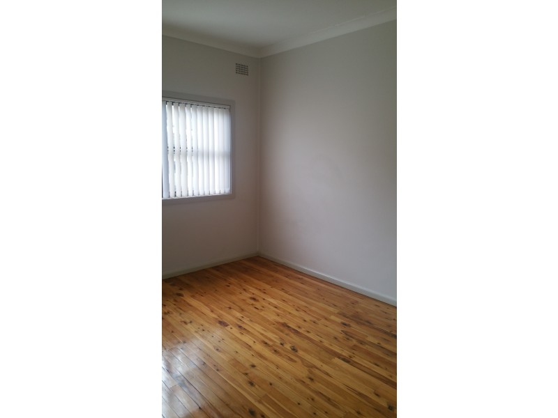 40 Farnsworth Avenue, Campbelltown NSW 2560