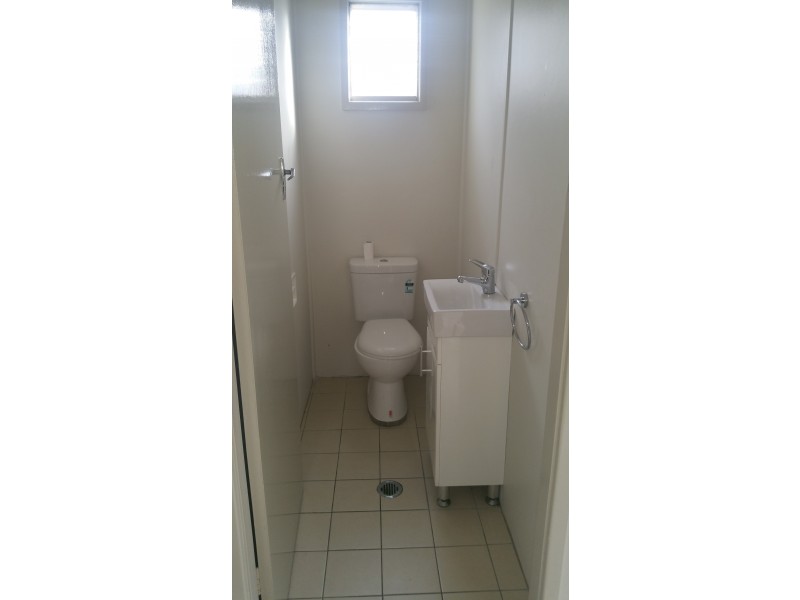 40 Farnsworth Avenue, Campbelltown NSW 2560