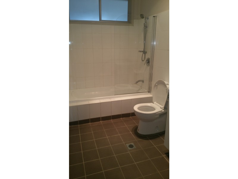 40 Farnsworth Avenue, Campbelltown NSW 2560