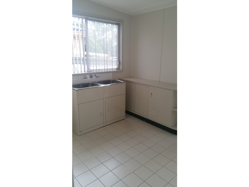 40 Farnsworth Avenue, Campbelltown NSW 2560