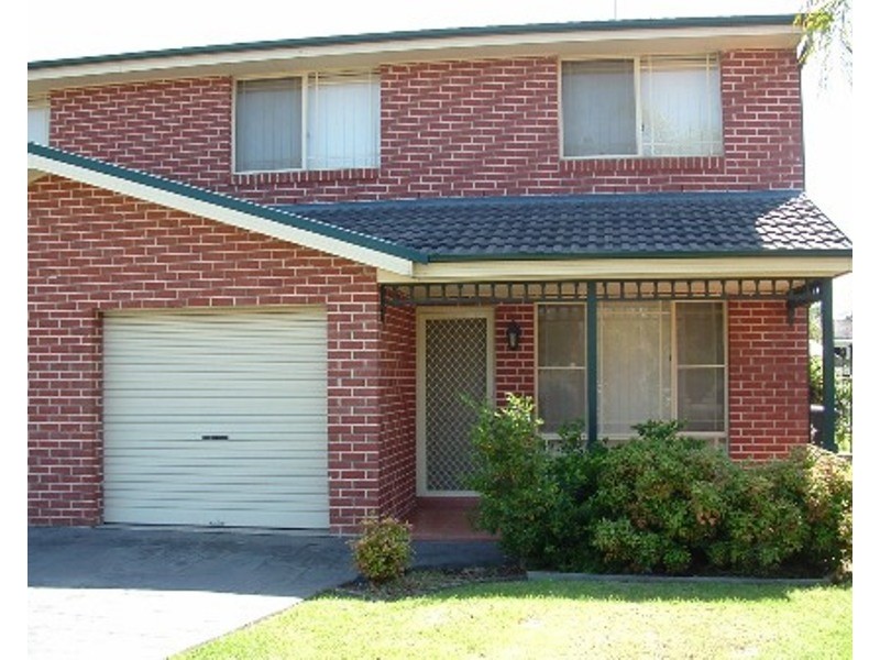 13B Pyrite Place, Eagle Vale NSW 2558