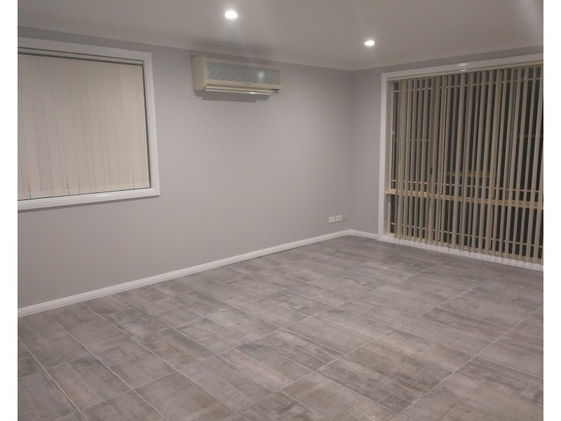 13B Pyrite Place, Eagle Vale NSW 2558