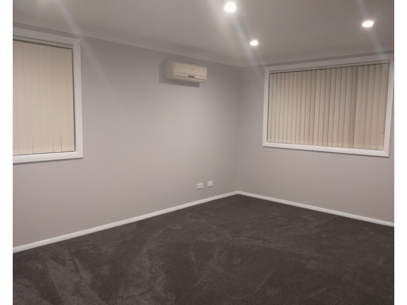 13B Pyrite Place, Eagle Vale NSW 2558