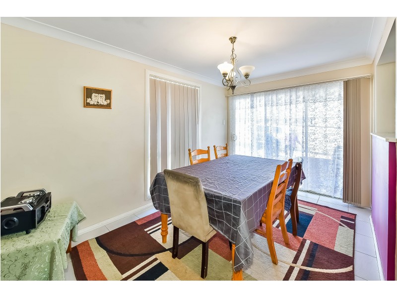 33 Long Reef Crescent, Woodbine NSW 2560