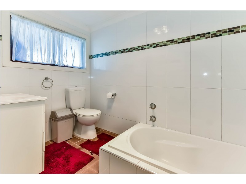33 Long Reef Crescent, Woodbine NSW 2560