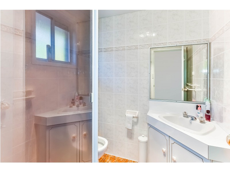 27 Wyangala Crescent, Leumeah NSW 2560