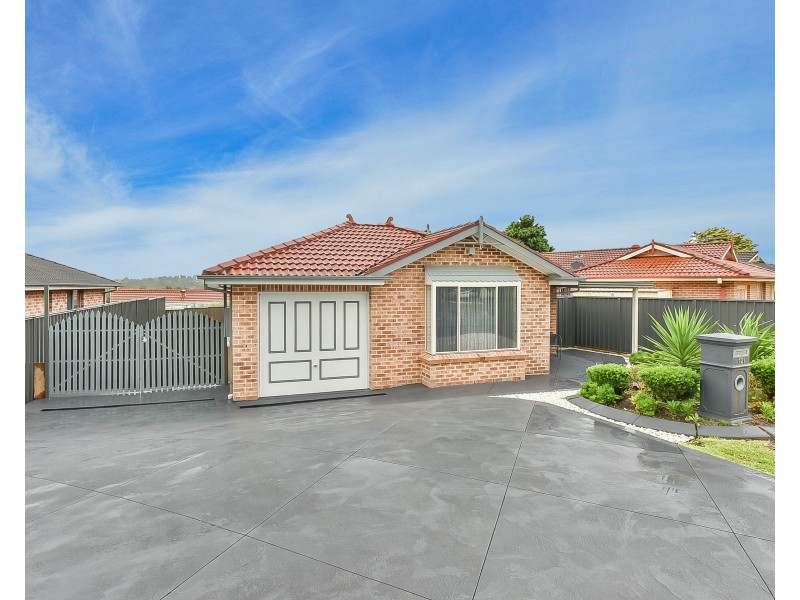 121 Parkholme Circuit, Englorie Park NSW 2560