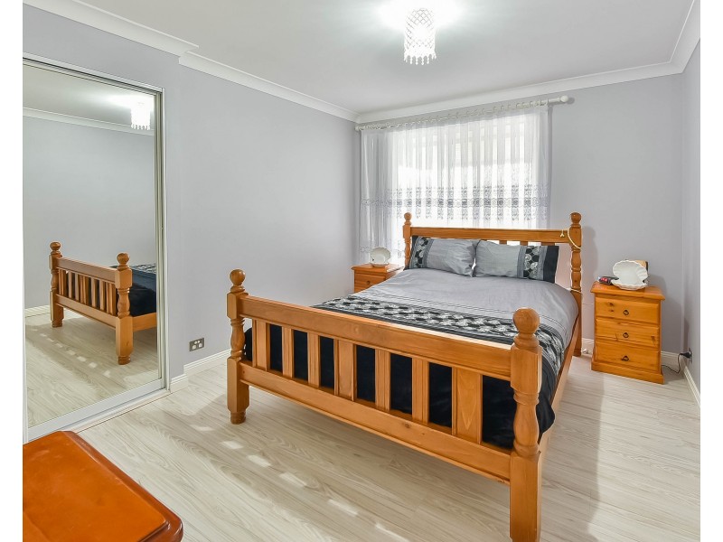 121 Parkholme Circuit, Englorie Park NSW 2560