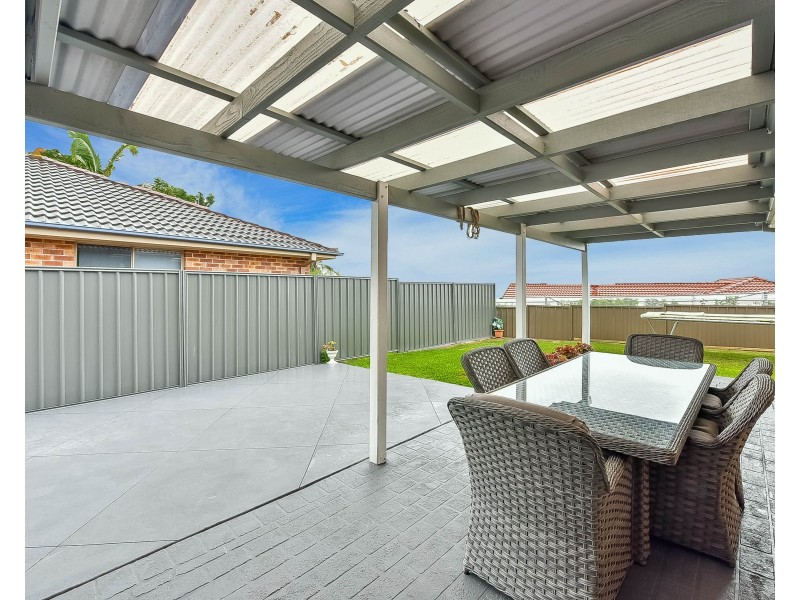 121 Parkholme Circuit, Englorie Park NSW 2560