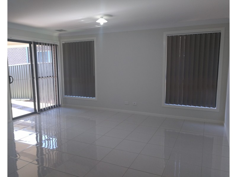 34 Rosella Circuit, Gregory Hills NSW 2557