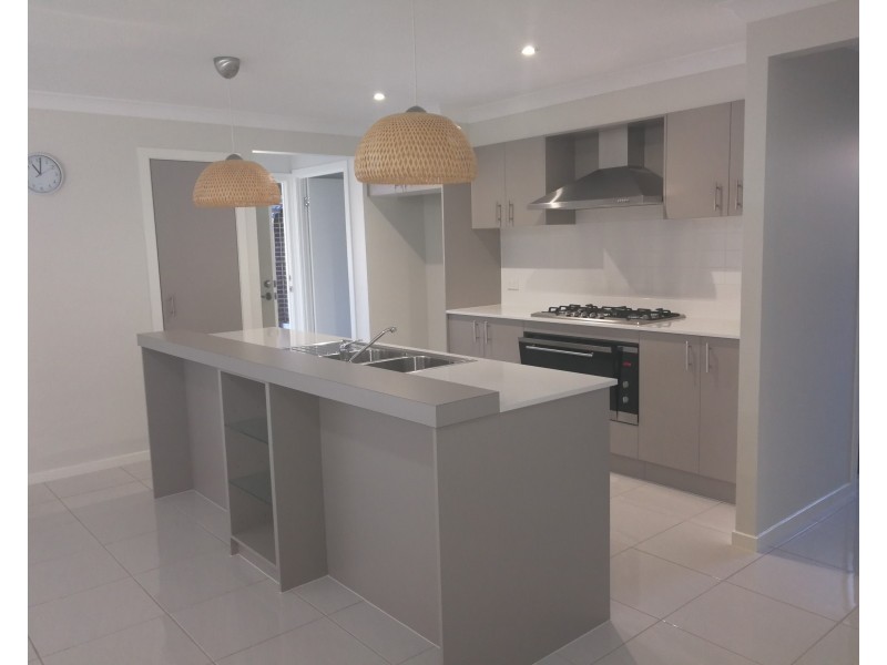 34 Rosella Circuit, Gregory Hills NSW 2557