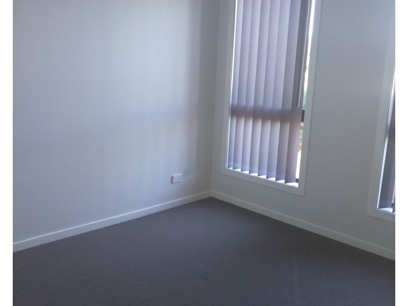 34 Rosella Circuit, Gregory Hills NSW 2557